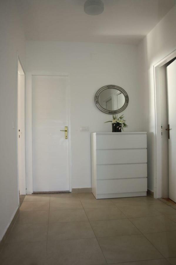 Apartments Monika Omis Bagian luar foto